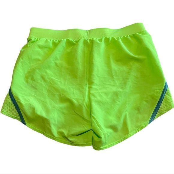 NWT Under Armour Women's Loose Fit Athletic Shorts Lime Green Small - Picture 2 of 5